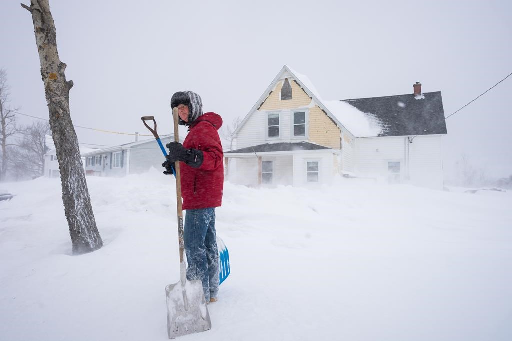 Le temps hivernal continue de fouetter Terre-Neuve et la Nouvelle-Écosse