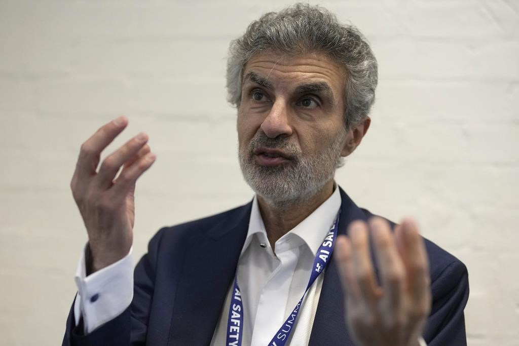 Yoshua Bengio presse Ottawa d'agir dès maintenant sur l'intelligence artificielle