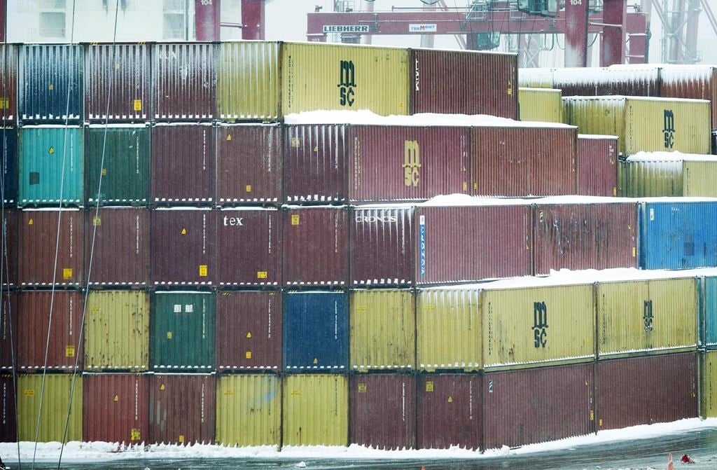 La perquisition de 26 conteneurs à Montréal permet la saisie de 53 véhicules volés