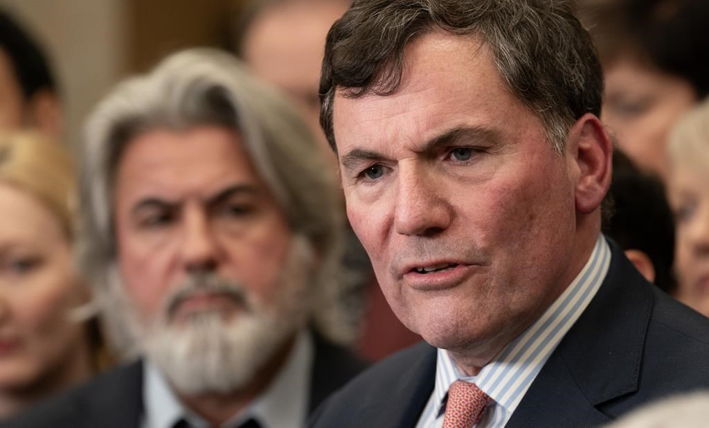 Ottawa ajoute 28 M $ dans la lutte contre le vol de véhicules, à la veille du sommet