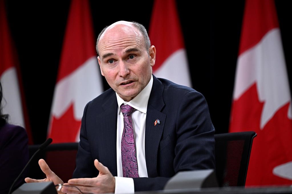 Ottawa soumet à la GRC trois cas présumés de fraude de sous-traitants informatiques
