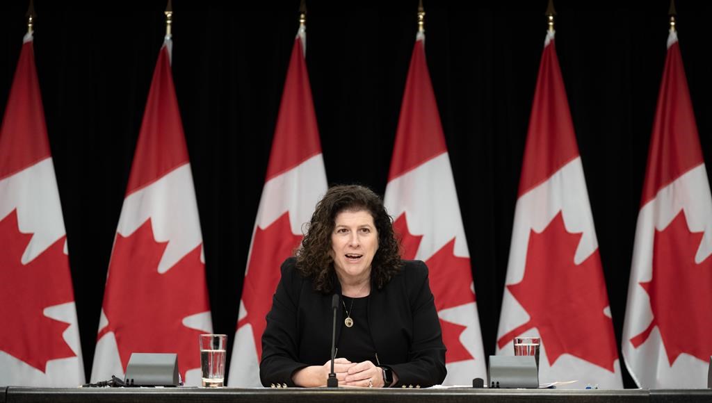 Premières Nations: la vérificatrice générale «découragée» de la situation du logement