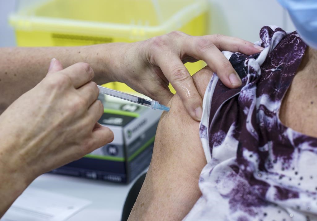 Vaccination contre la COVID-19: l'INSPQ publie ses recommandations pour le printemps