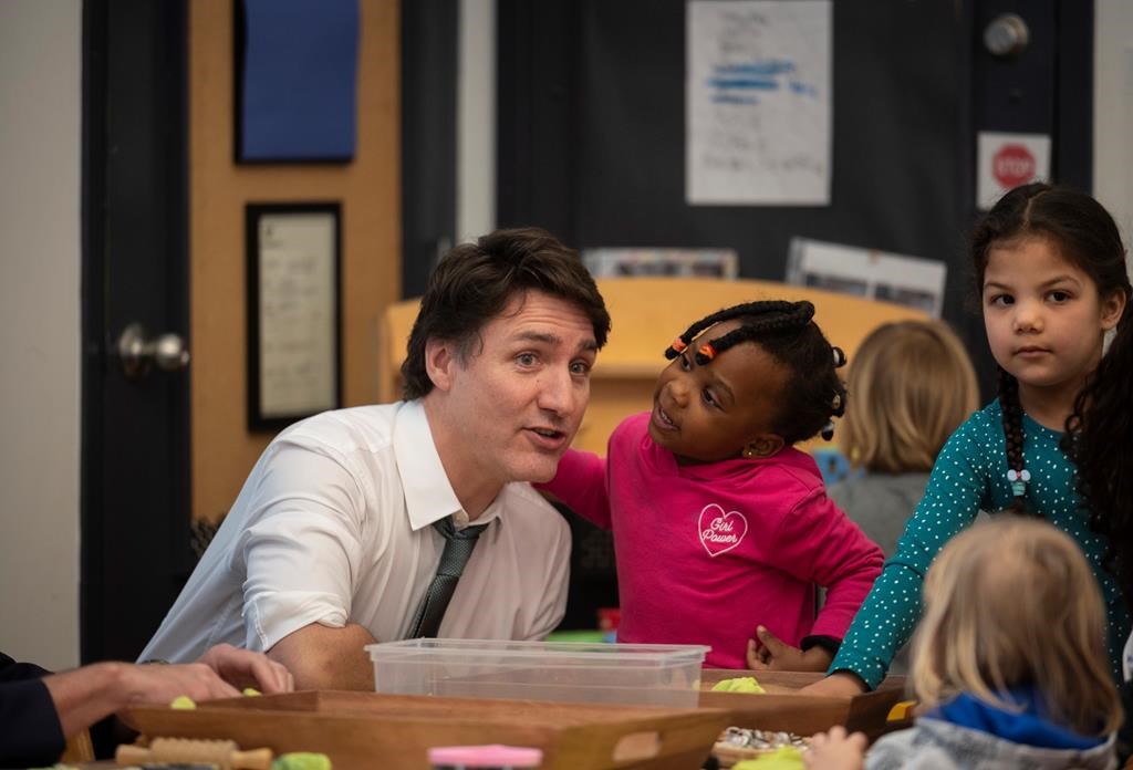 Justin Trudeau annonce de nouvelles mesures pour développer les services de garde