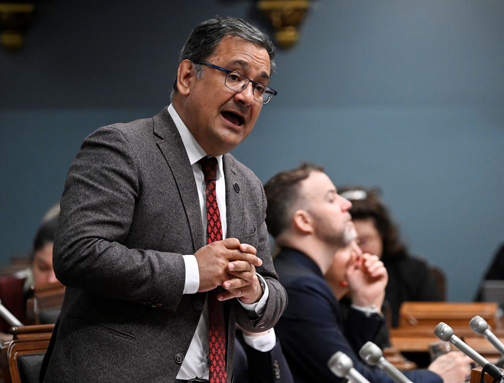 Une assemblée sur les droits des locataires réunit près de 300 personnes à Montréal