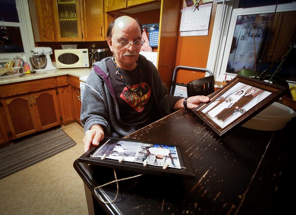Manitoba: excuses à deux hommes qui ont été échangés à leur naissance en 1955