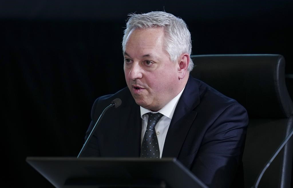 Le chef des services d'espionnage de retour à l'enquête sur l'ingérence étrangère