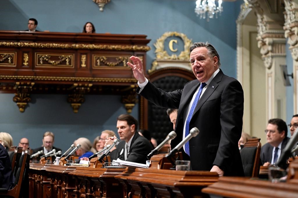 François Legault ne connaît toujours pas le prix d'un 4 1/2 à Montréal