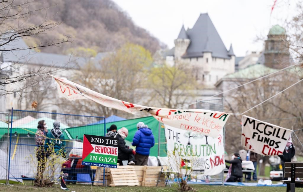 McGill veut diminuer la tension avec les manifestants installés dans un campement