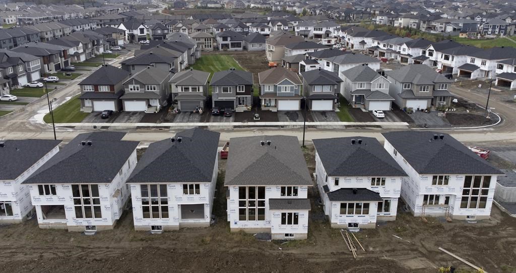 Il faut bâtir 1,3 M de logements d'ici 2030 pour répondre à la demande, selon le DPB