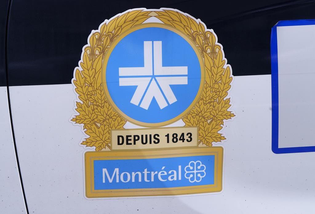 Un objet incendiaire a été lancé dans un commerce de paysagement à Montréal