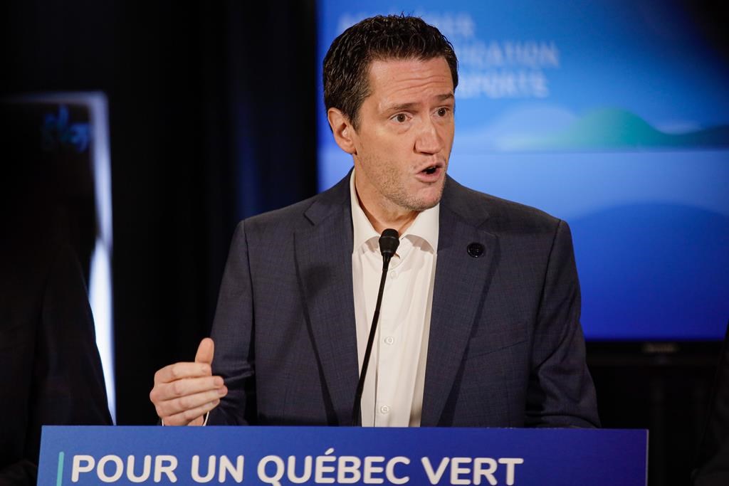 Réduction des GES: la mise à jour de 2024 sera moins ambitieuse, évoque Charette