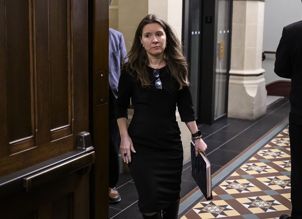 Des membres du cabinet du premier ministre témoigneront à l'enquête sur l'ingérence