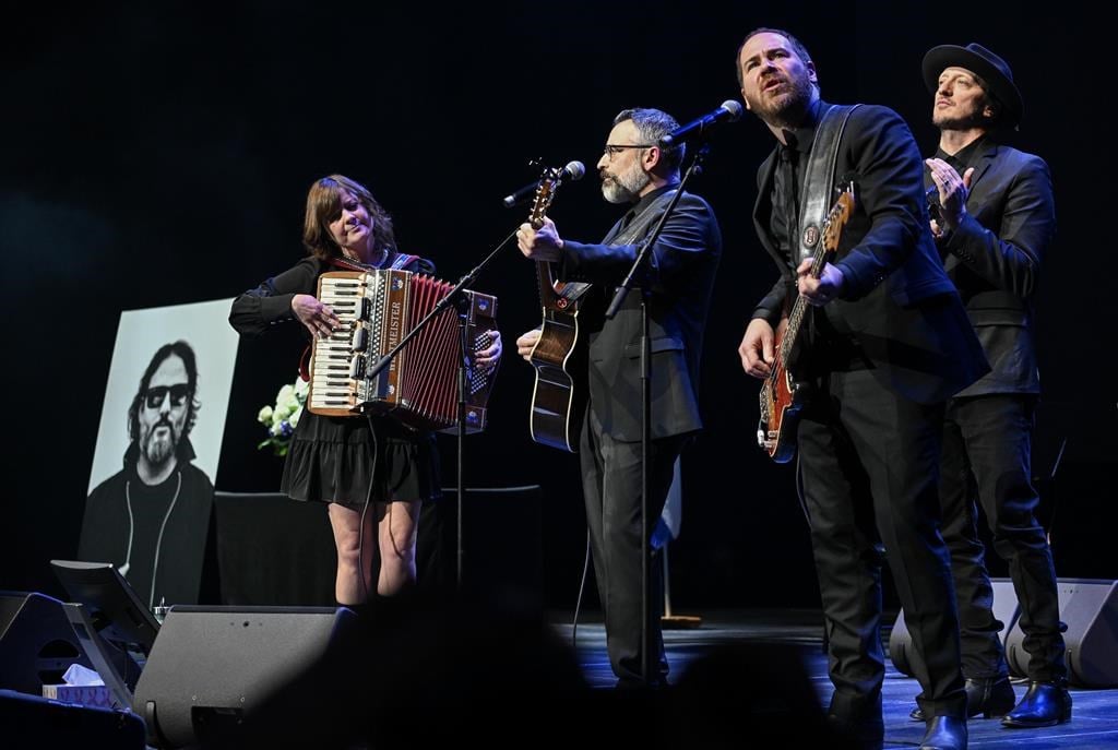 Les Cowboys Fringants reçoivent le titre de «Patriote de l'année» pour 2023