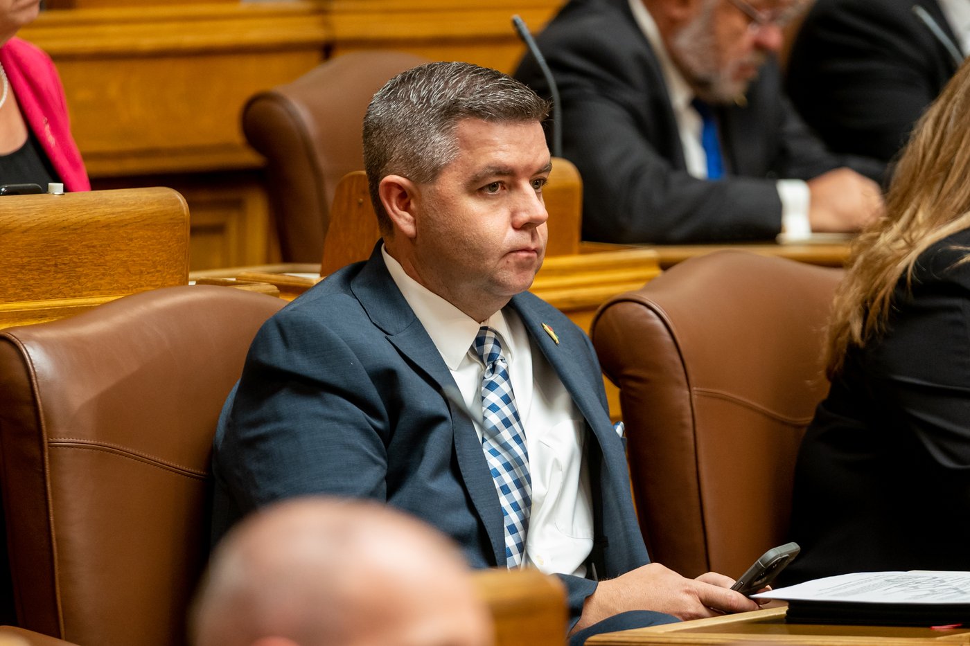 Un député saskatchewanais avait apporté son fusil de chasse à l'Assemblée législative