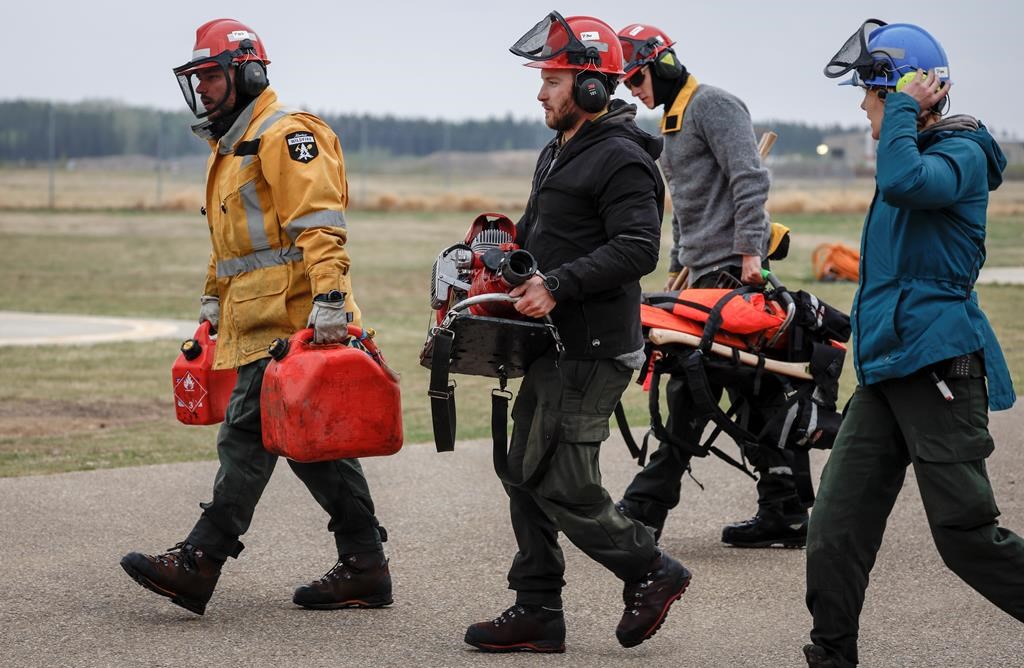Les résidents forcés de quitter Fort McMurray en raison des feux peuvent revenir