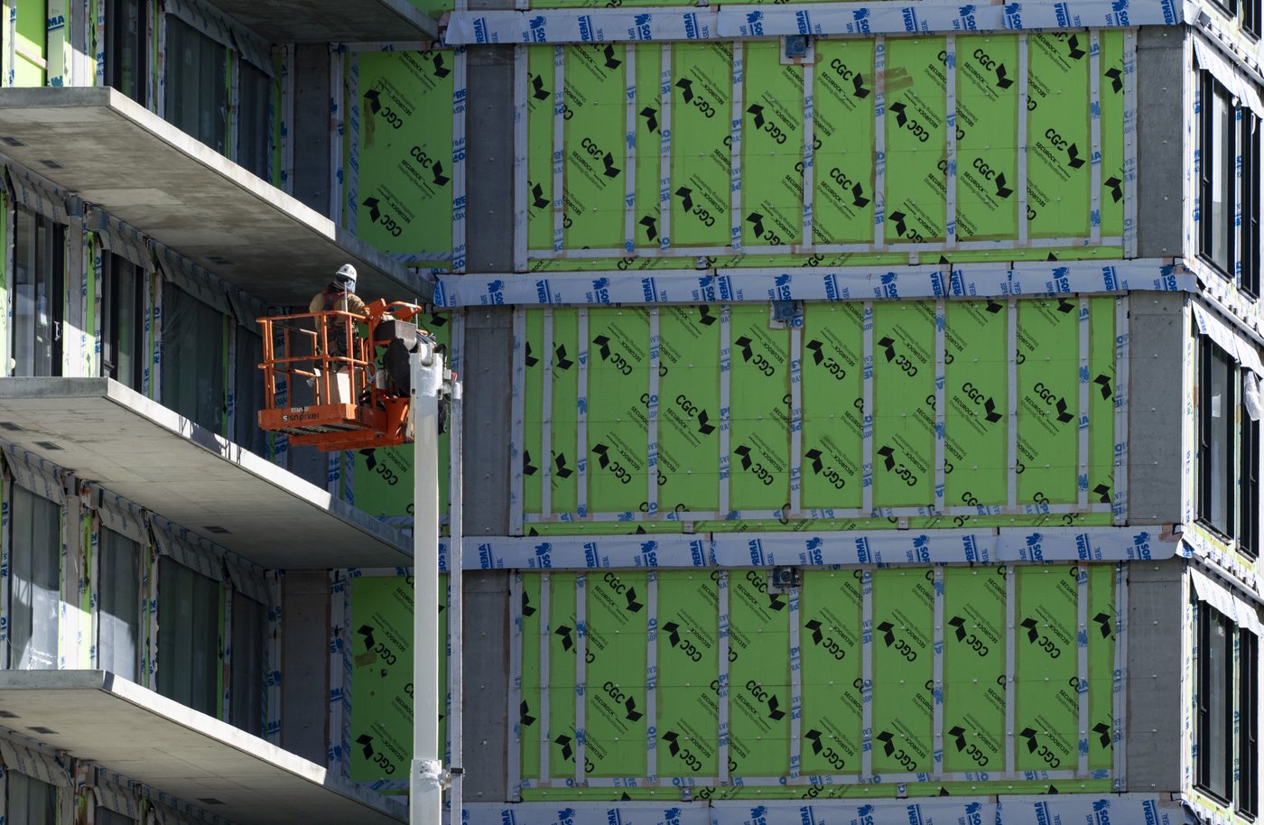 Construction: besoin de 17 000 travailleurs par année et «ça va s'intensifier»
