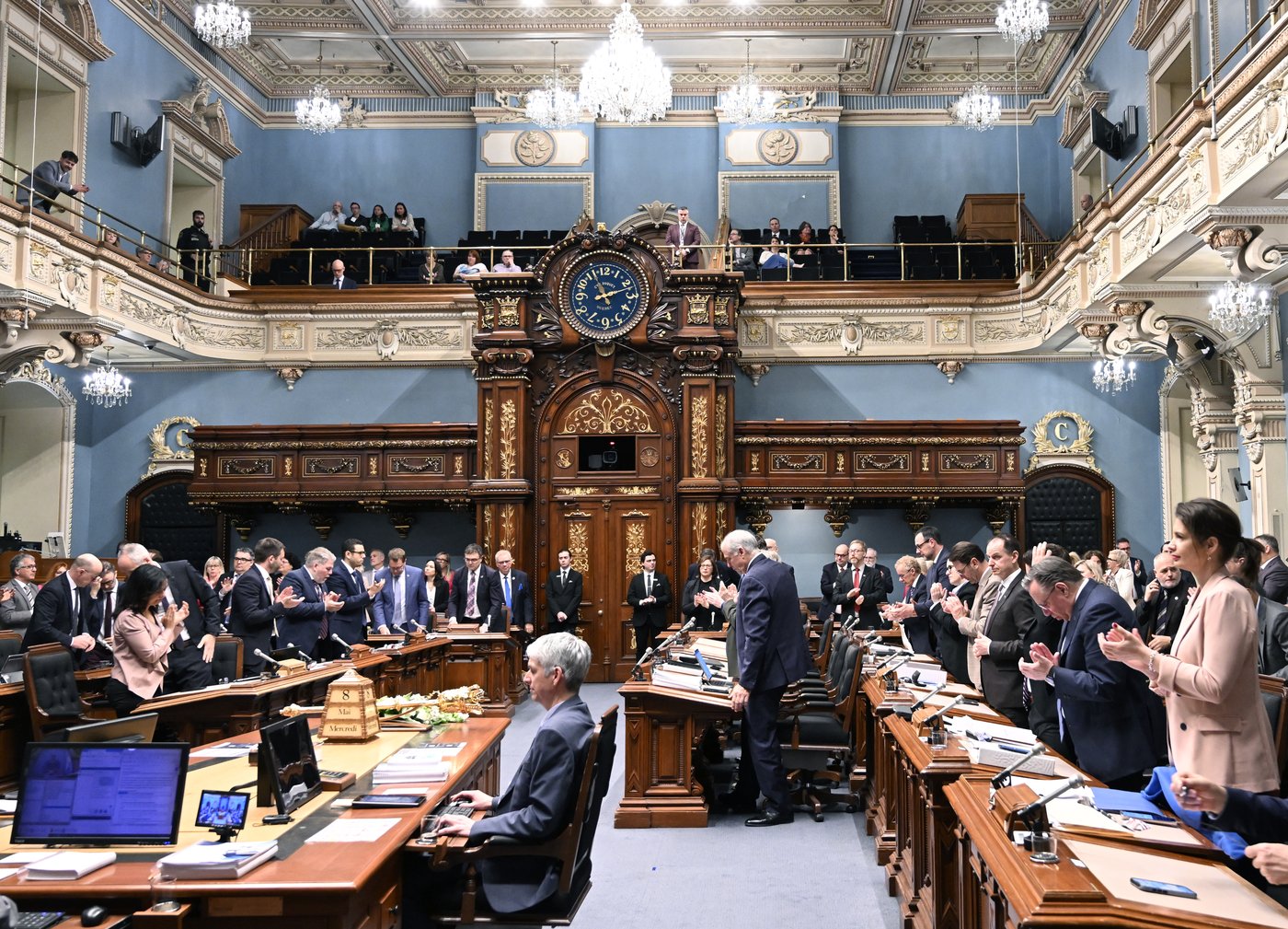 L'Assemblée nationale condamne à l'unanimité l'idée de rendre le Québec bilingue