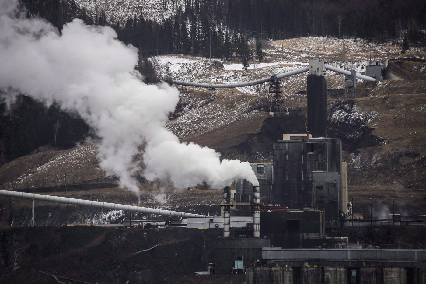 Des contaminants des mines de charbon retrouvés sur le manteau neigeux en Alberta
