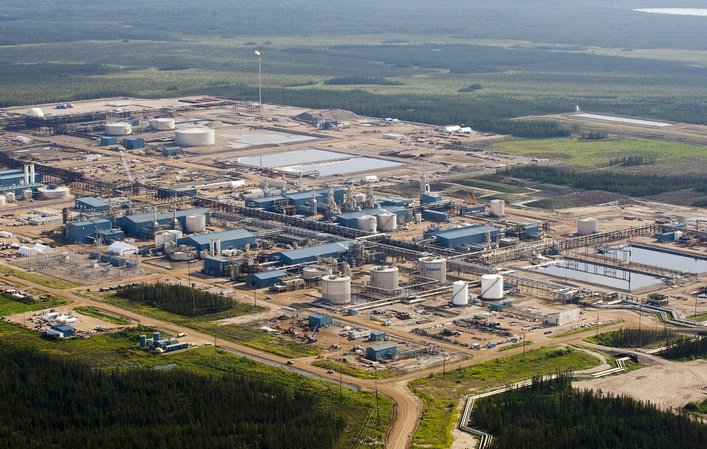 Alberta: un incendie de forêt devient incontrôlable près du site de Suncor Énergie