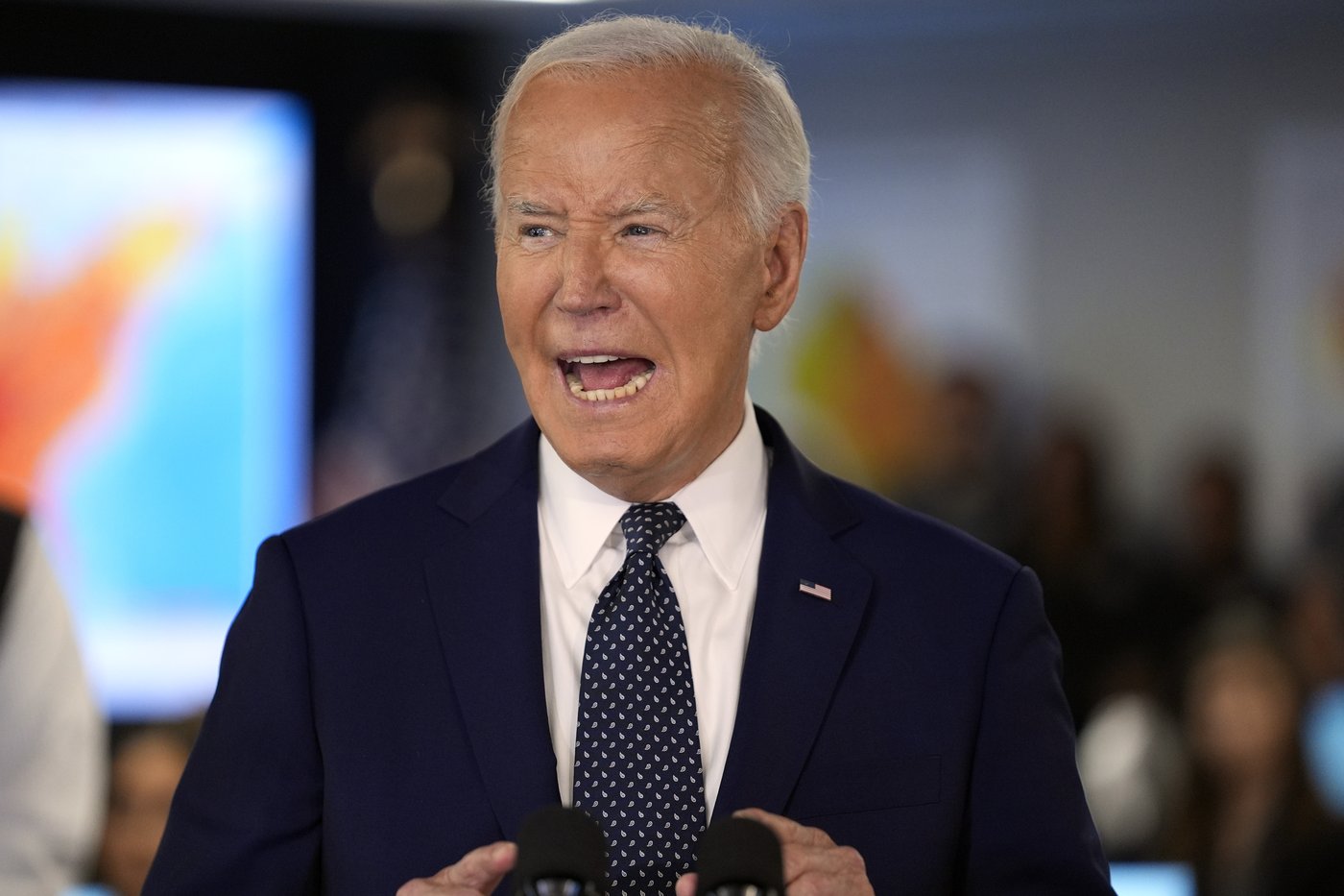 Présidentielle: Malgré les appels à abandonner, Joe Biden multiplie les apparitions