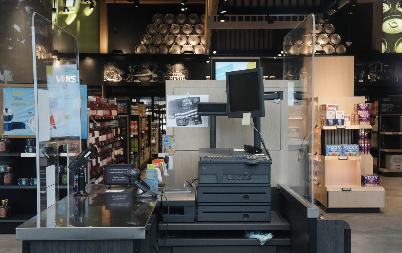 Les employés de la LCBO sont de retour au travail; les magasins ouvriront mardi