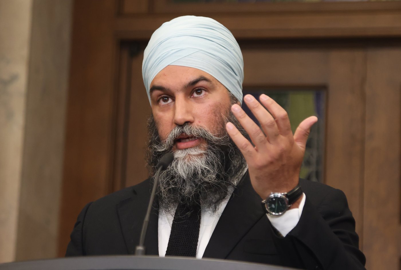 Les conservateurs lancent une publicité qui s'en prend à Jagmeet Singh «le vendu»