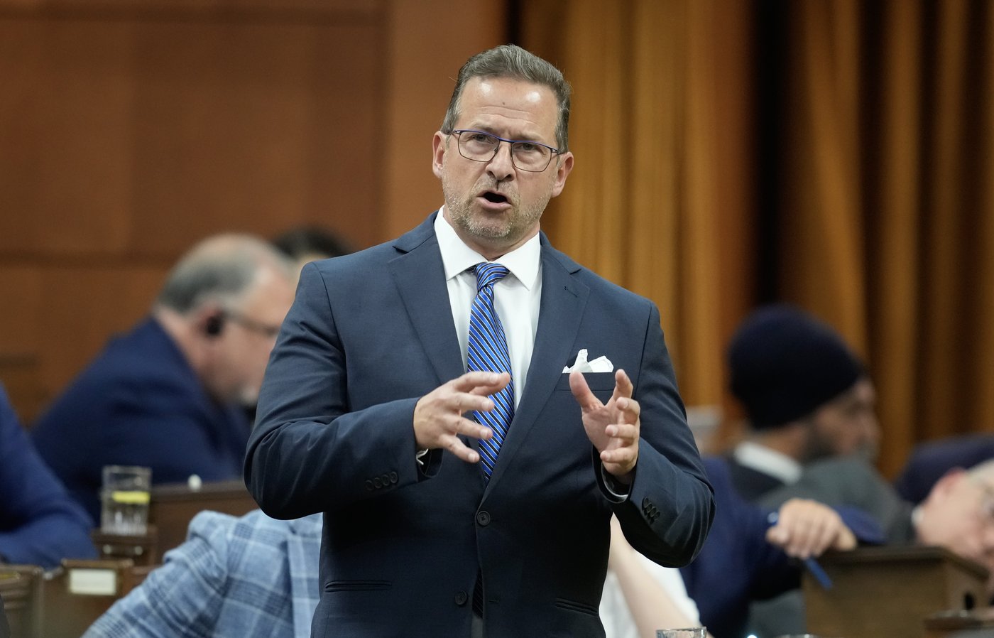 Blanchet accuse les libéraux de faire du caribou forestier un enjeu partisan