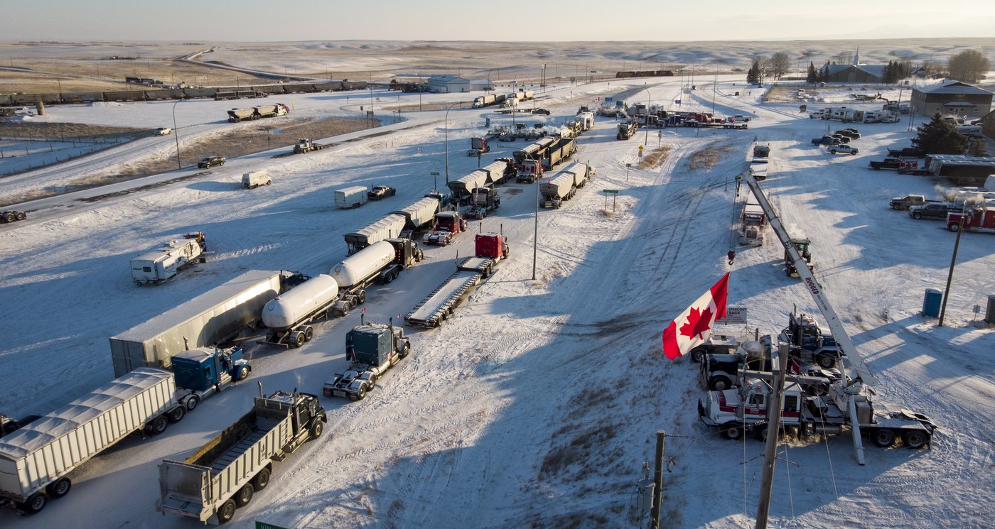 Une chanteuse country témoigne au procès lié au blocus de Coutts, en Alberta