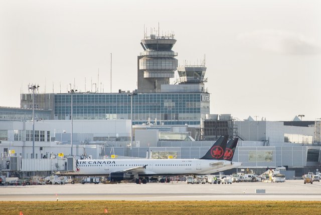 L'Aéroport de Montréal a été à nouveau ciblé par des militants écologistes