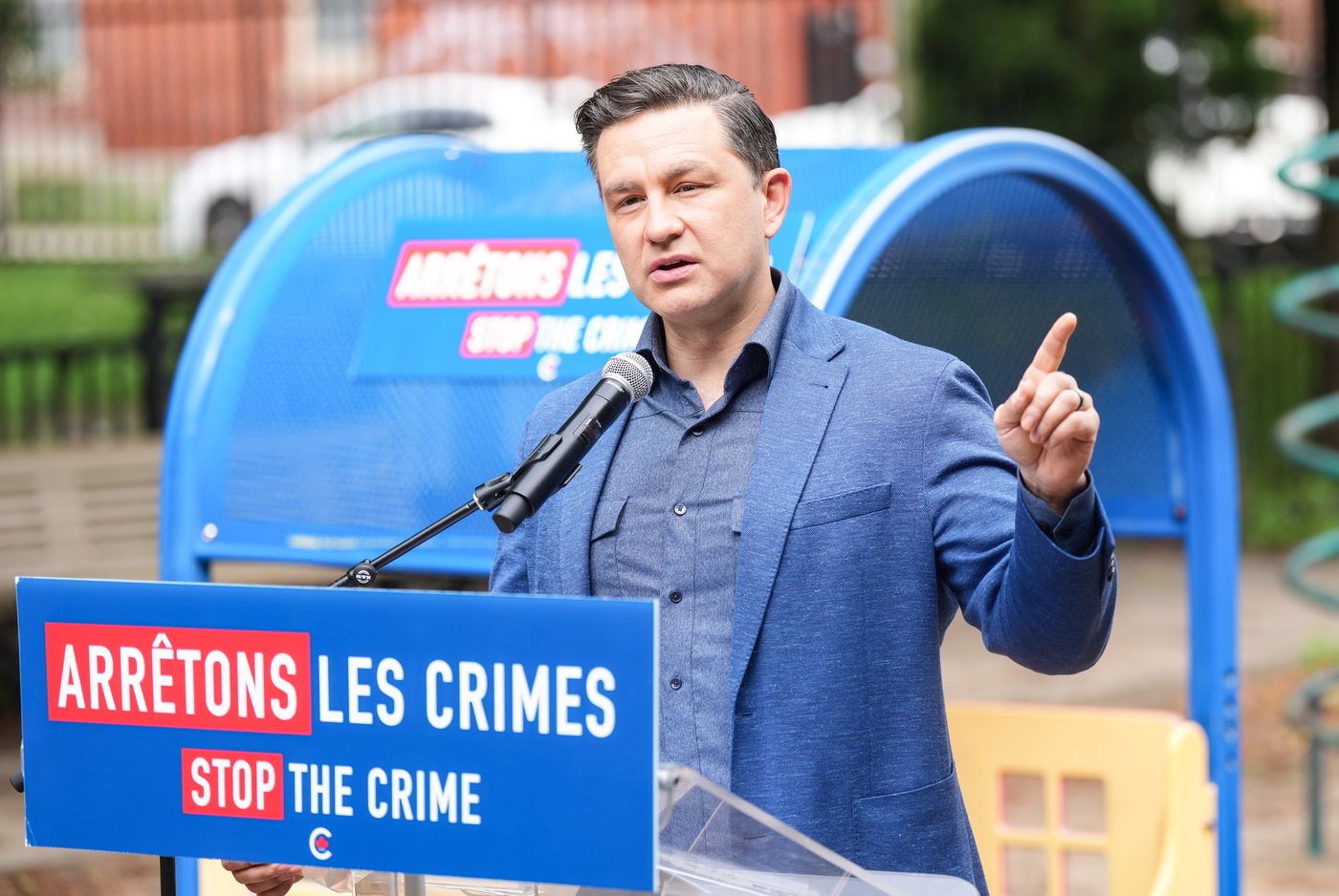 Poilievre promet de cesser tout financement de sites de consommation supervisée