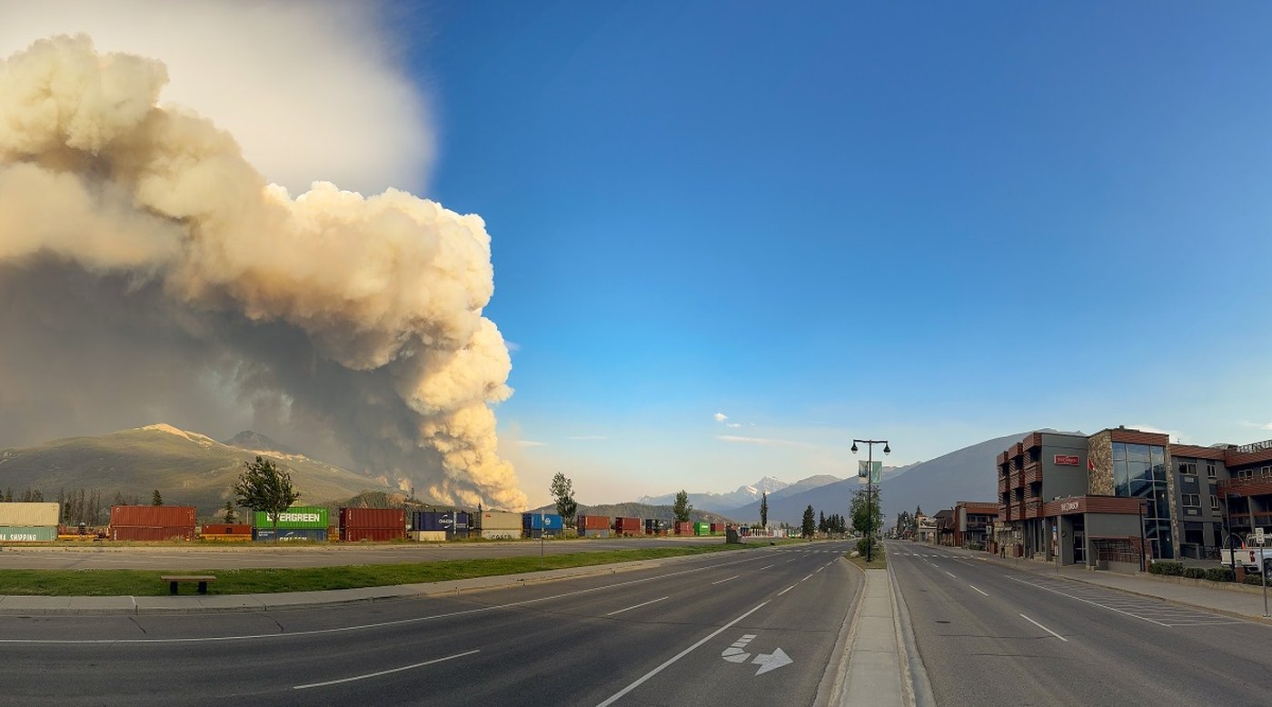 Un rapport estime les pertes assurées dues aux incendies de forêt de Jasper à 700 M$