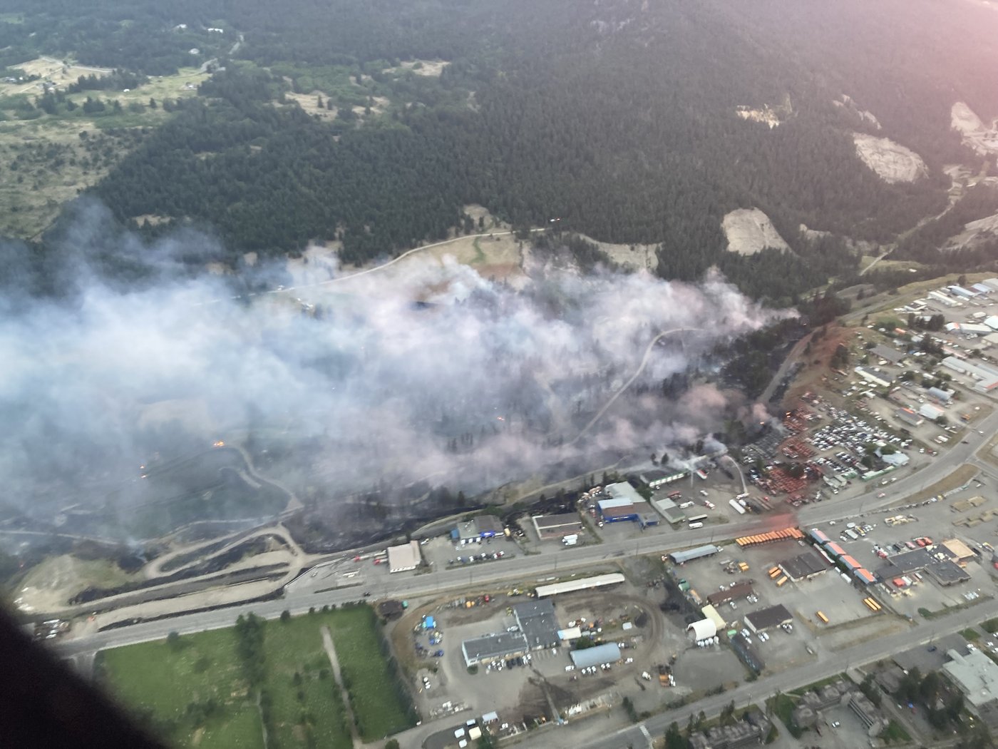 Un incendie de forêt menace Williams Lake, en Colombie-Britannique