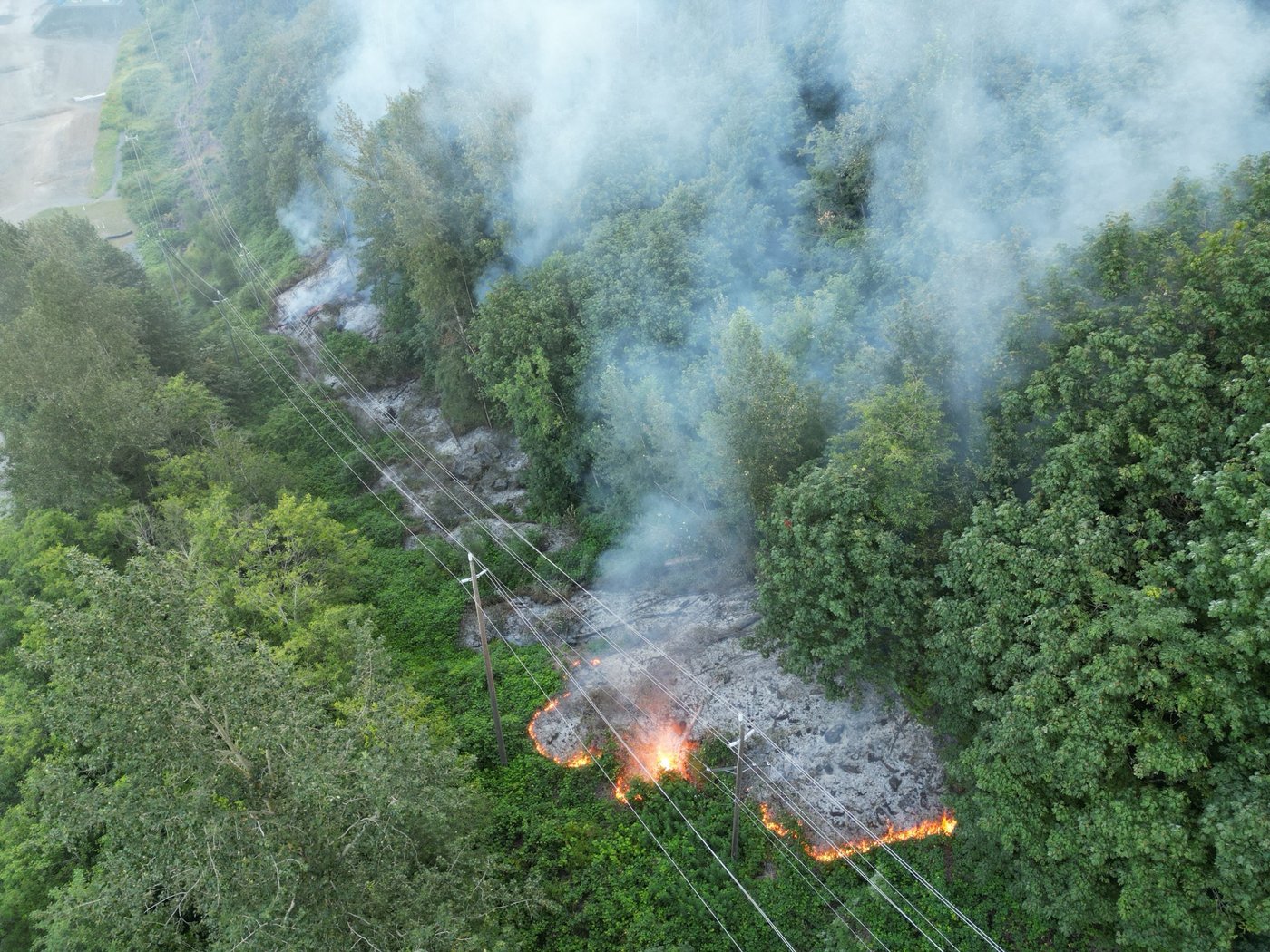 La chaleur extrême et les orages alimentent les incendies en Colombie-Britannique