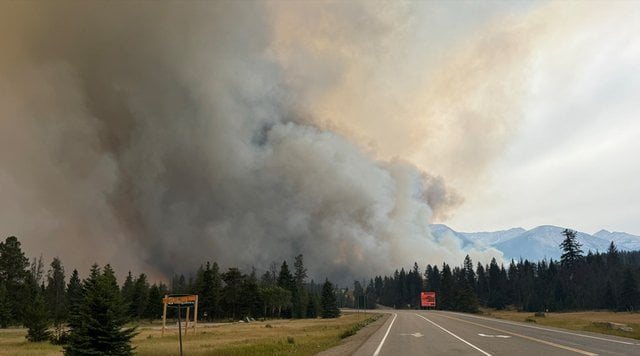 Les incendies de forêt à Jasper perturbent les mouvements de marchandises