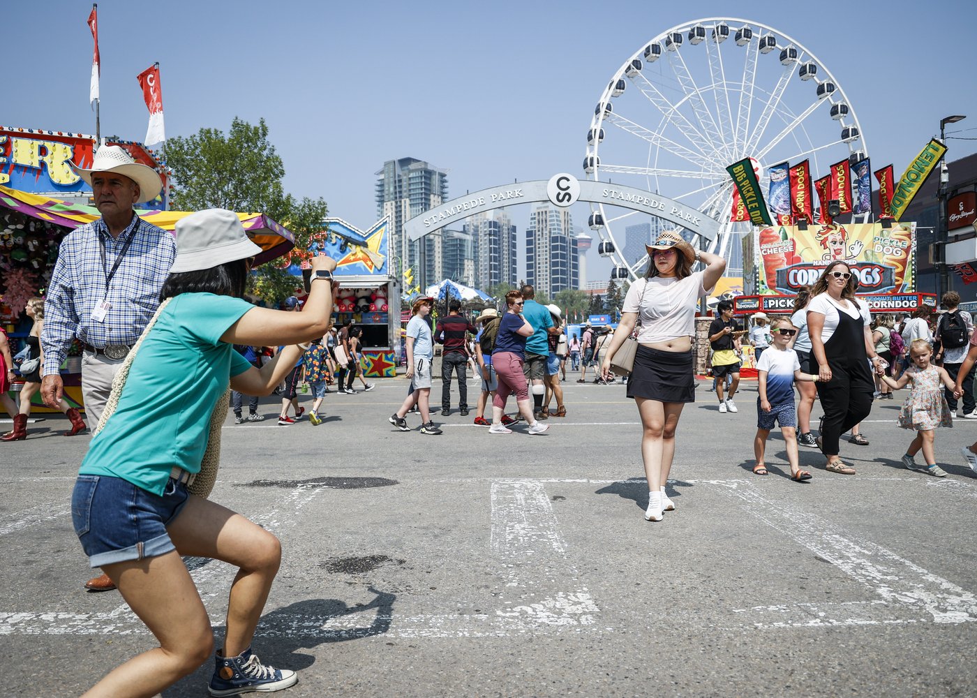 Après un mois de problèmes d'eau, les Calgariens sont prêts pour le Stampede