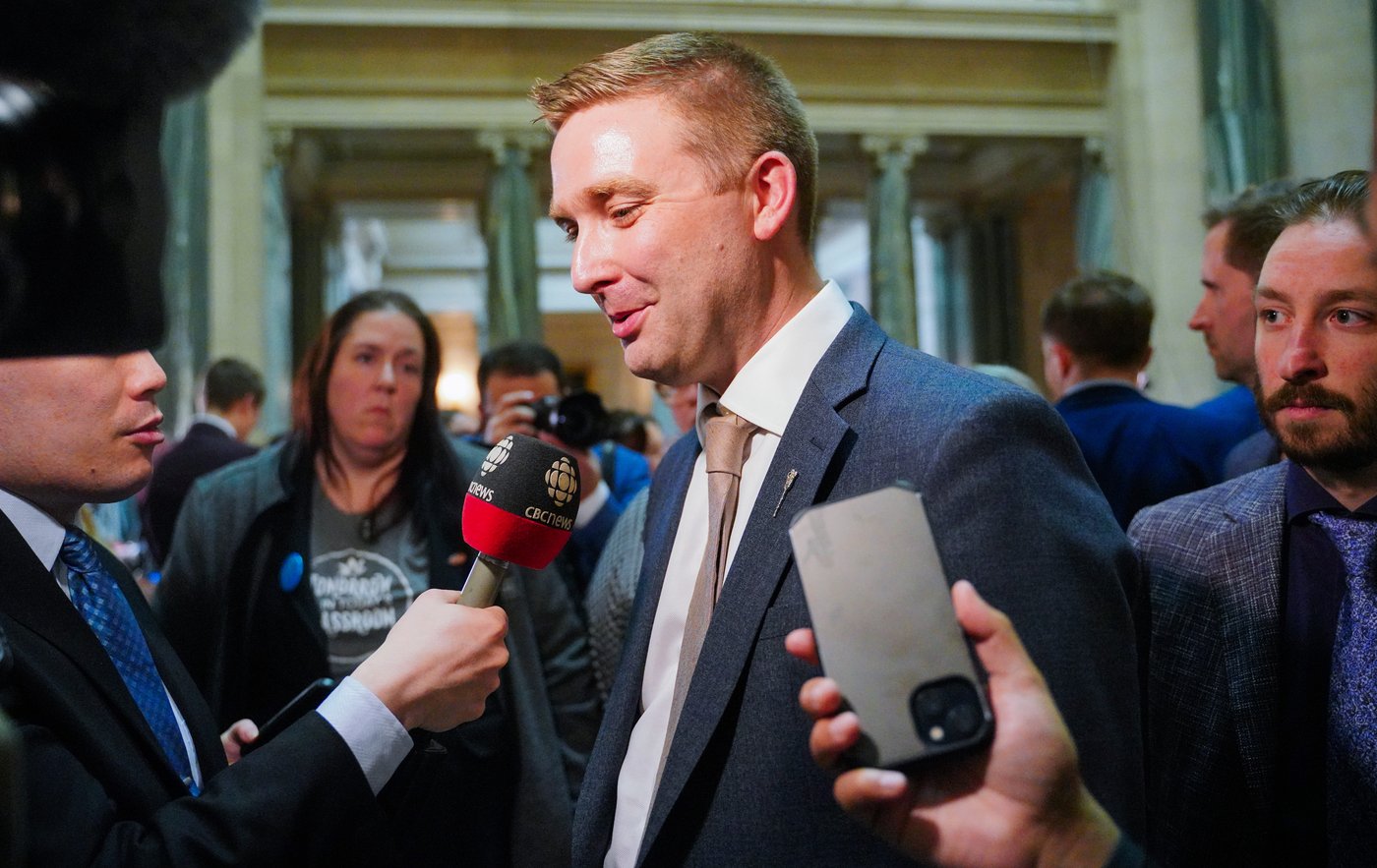 La Saskatchewan interdira elle aussi les téléphones cellulaires en classe