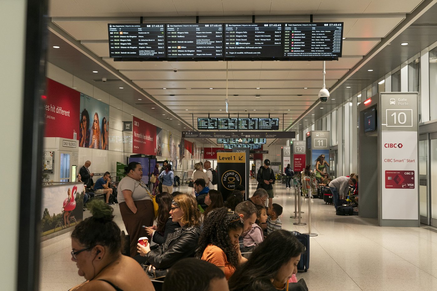 Les perturbations sur les principales lignes de trains de banlieue se poursuivent