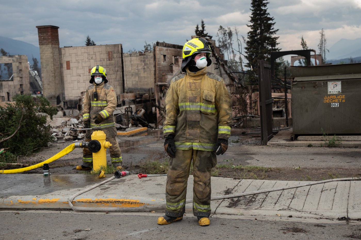 L'incendie de forêt de Jasper devrait s'intensifier avec le temps chaud et sec