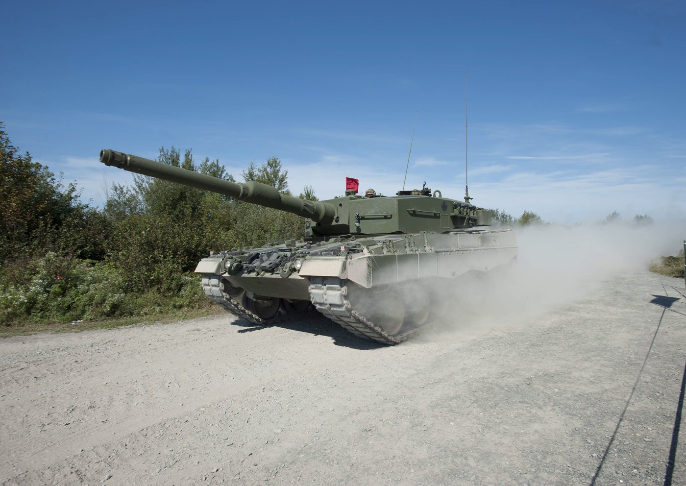 L’Ukraine peut utiliser du matériel militaire canadien en Russie, affirme Ottawa