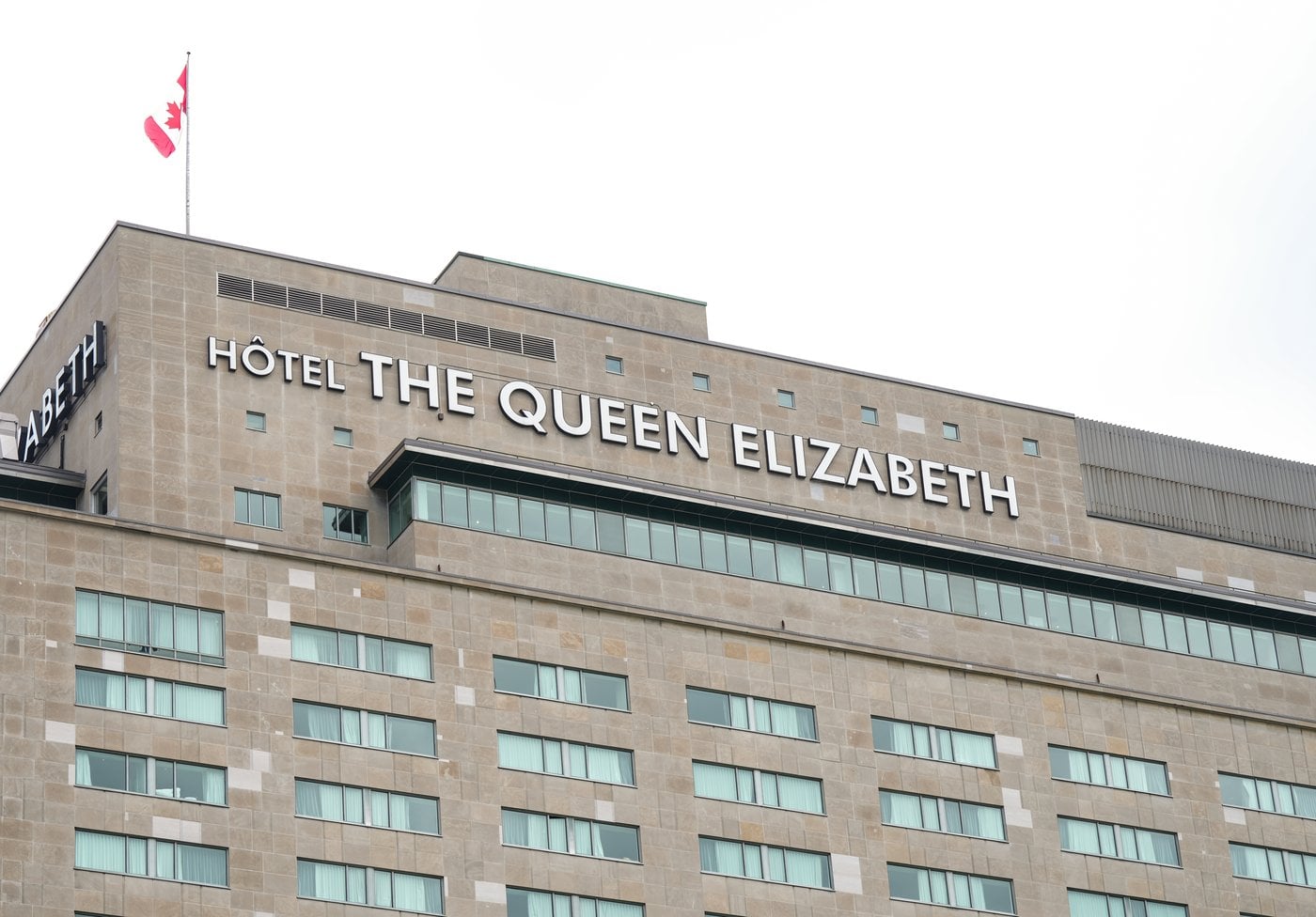 Les travailleurs de l'hôtel Reine Elizabeth déclenchent une autre grève surprise