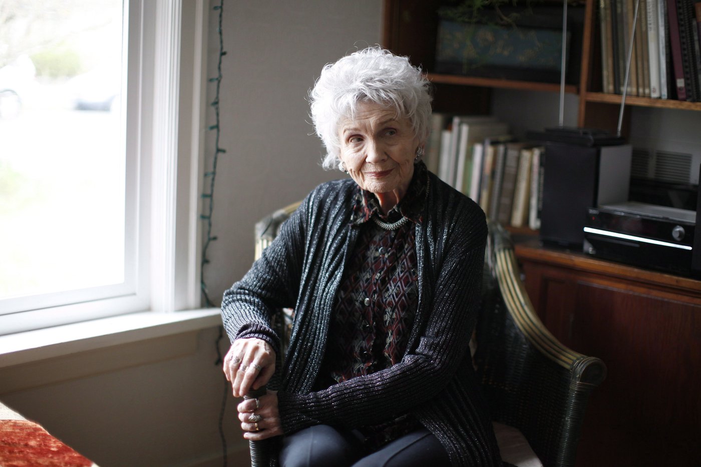 Les appels de victimes augmentent avec l'histoire de la fille d'Alice Munro