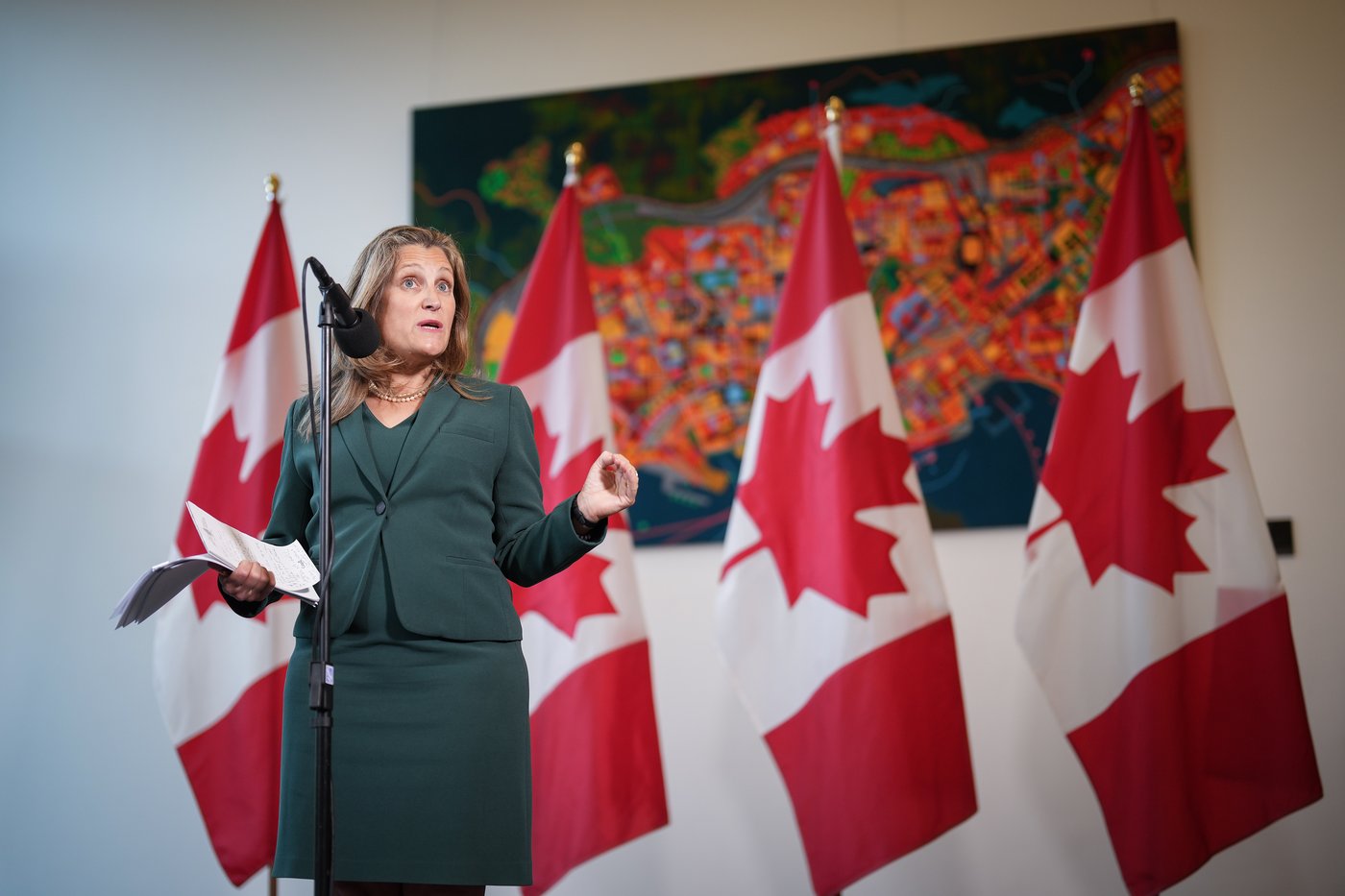 Chrystia Freeland s'oppose à la projection d'un film sur les soldats russes au TIFF