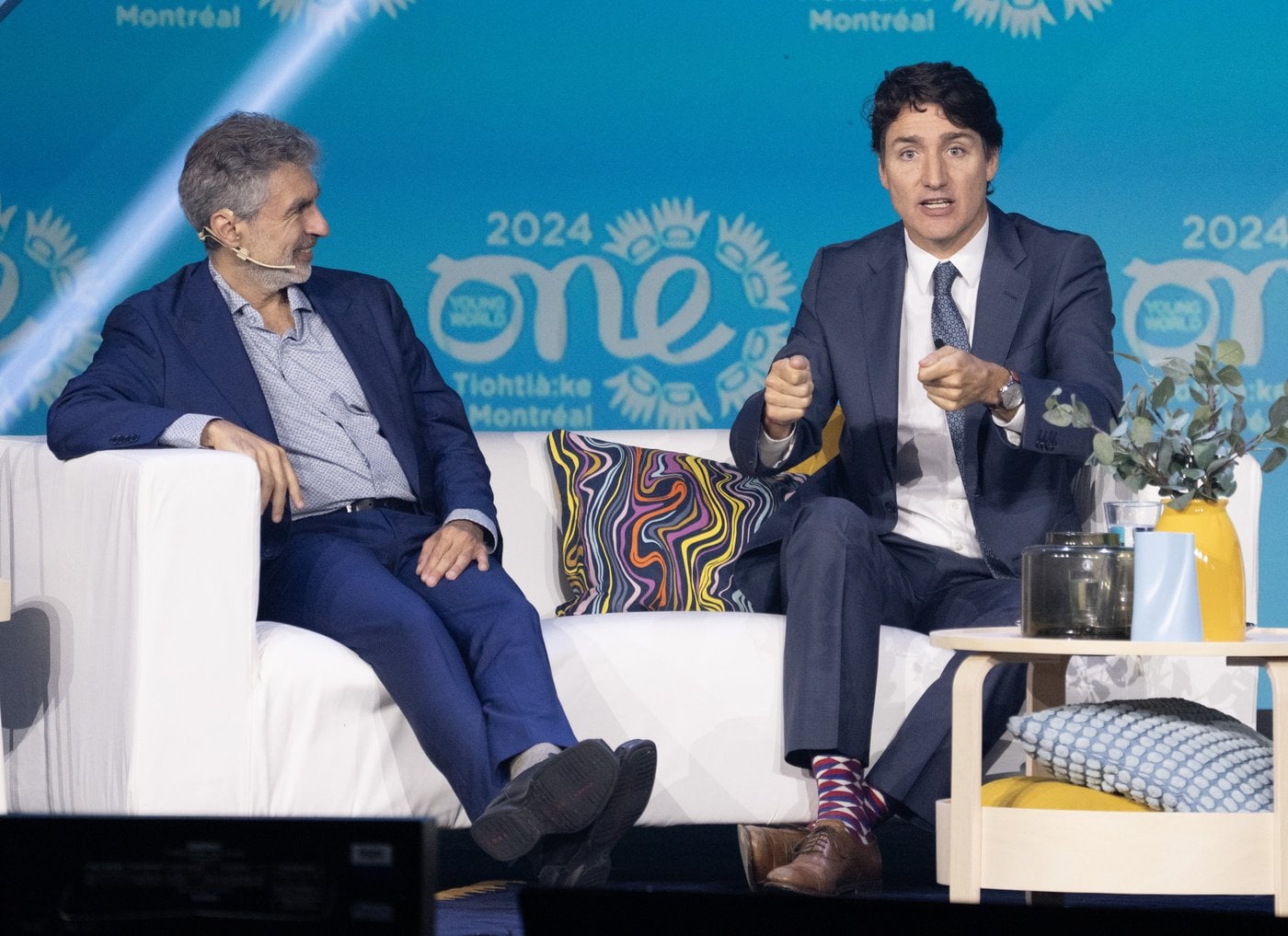 Justin Trudeau presse les leaders de demain de développer l'IA de manière responsable