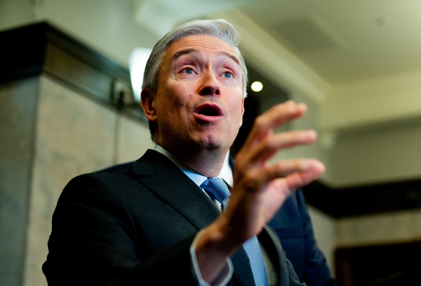 Le ministre Champagne interpelle les oppositions en faveur du projet de loi sur l'IA