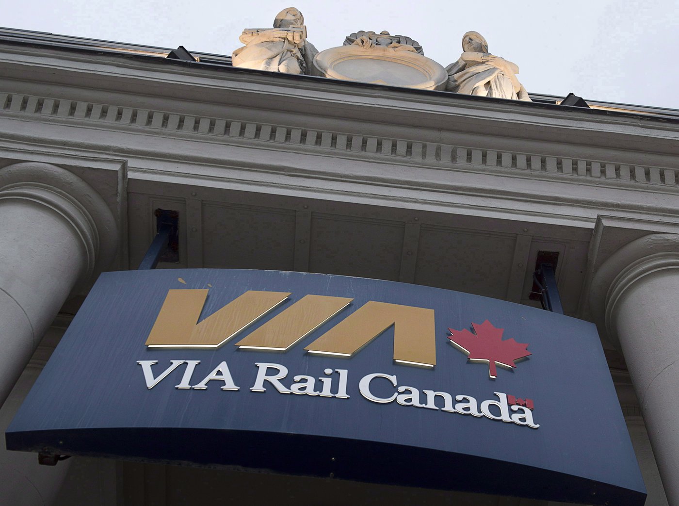 Passagers bloqués 10 heures dans un train: Rodriguez veut le fin mot de l'histoire