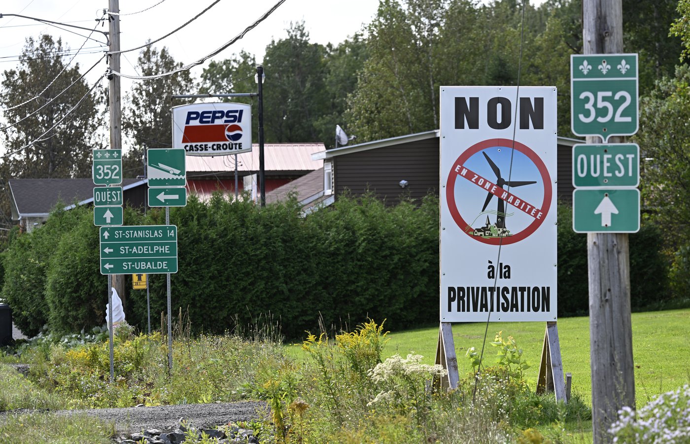 Des opposants à un projet d'usine à hydrogène souhaitent un référendum
