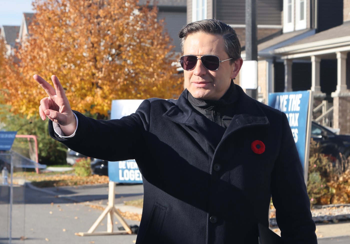 Trudeau demande aux services de renseignement d'informer Poilievre sur ses élus