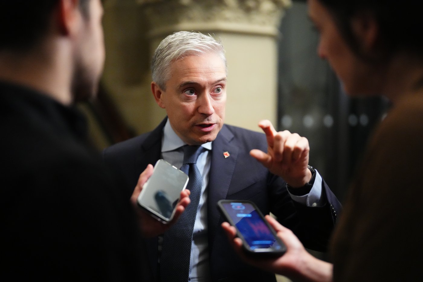 Le ministre Champagne appelle comme Shopify à plus d'ambition au Canada