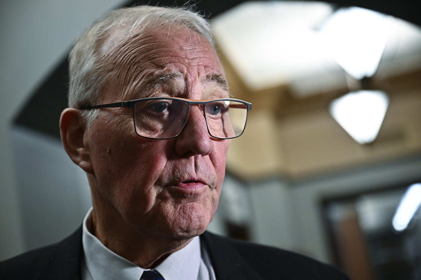 Bill Blair nie avoir eu connaissance des retards concernant un mandat d'espionnage